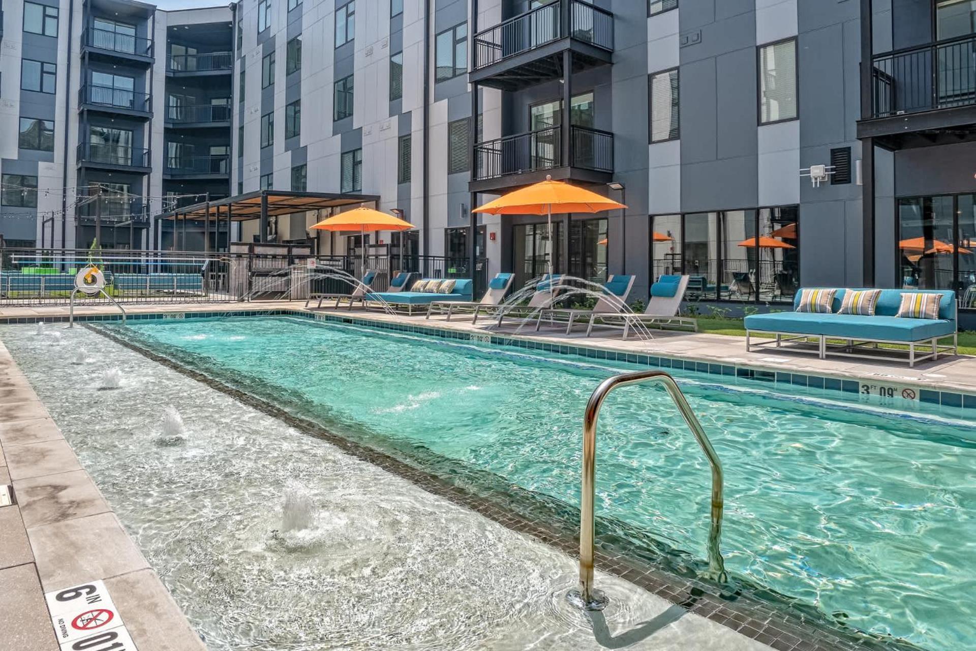 Stunning Nulu 1br Cozysuites 09 Louisville